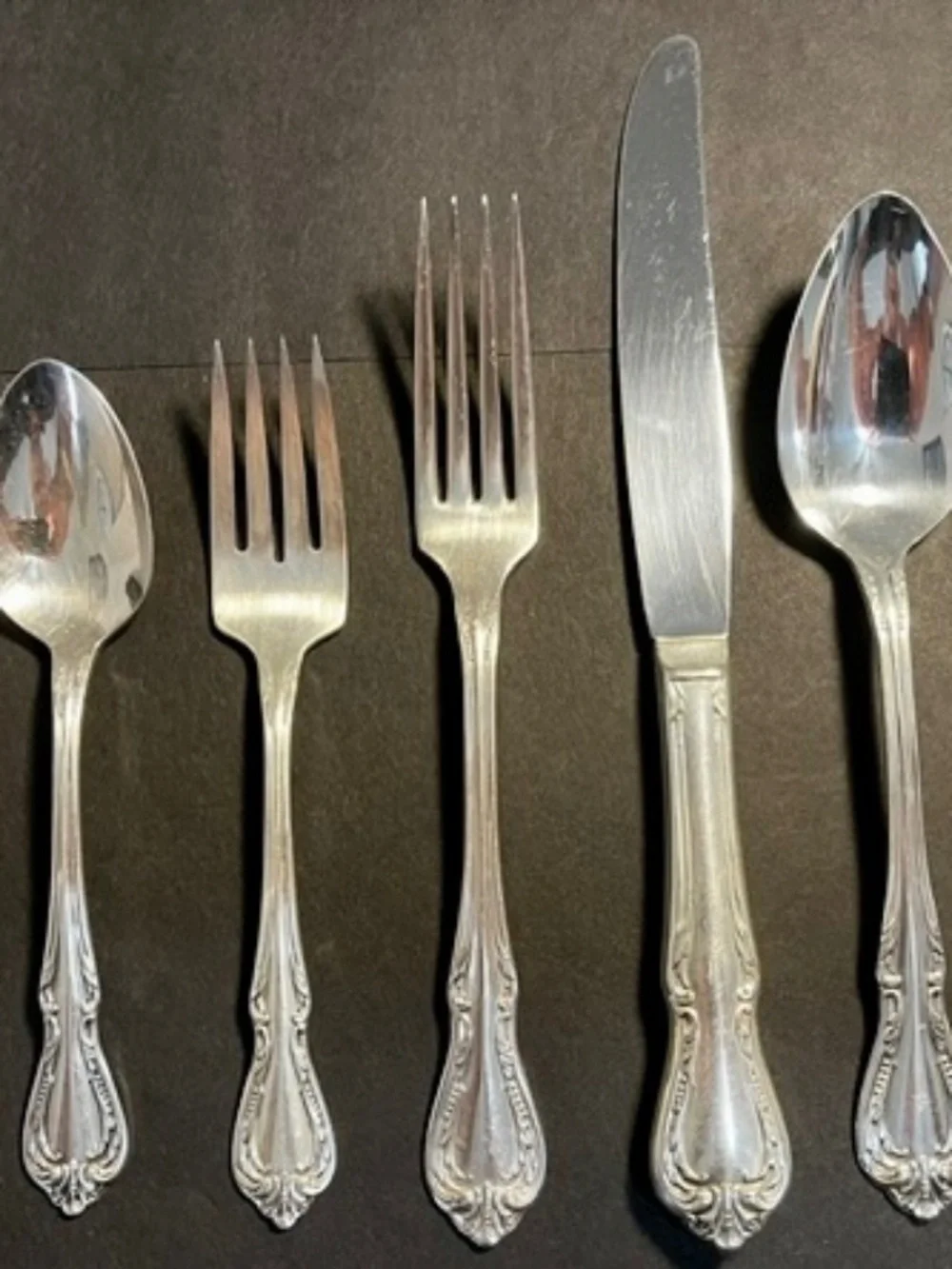 VINTAGE ONEIDA SILVER-PLATED FLATWARE